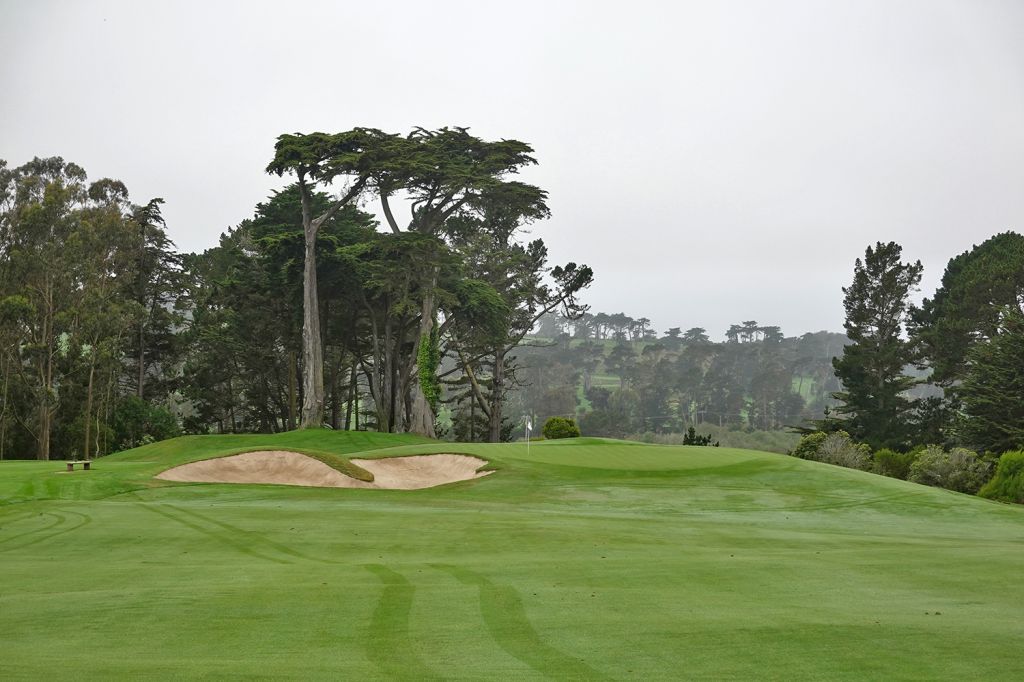1st Hole at San Francisco Golf Club (522 Yard Par 5)